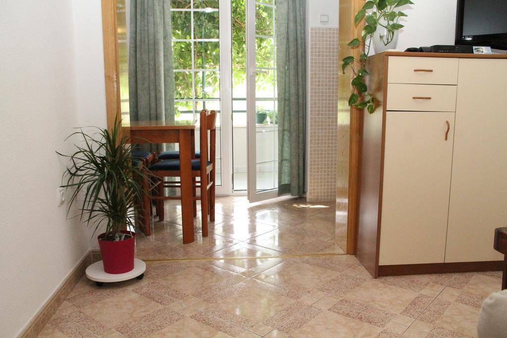 Milic Apartments Makarska Quarto foto